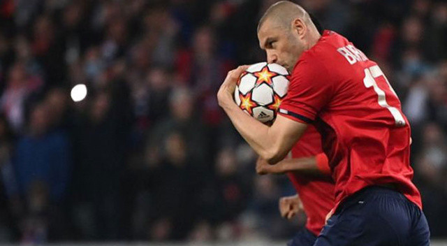 Kral durmak bilmiyor! Burak Yılmaz attığı golle Şampiyonlar Ligi’nde tarihe geçti Kral durmak bilmiyor! Burak Yılmaz attığı golle Şampiyonlar Ligi’nde tarihe geçti
