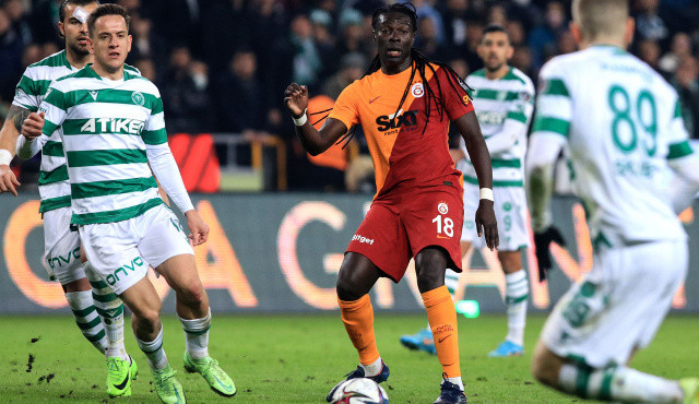 Lig Galatasaray'a eziyet Lig Galatasaray'a eziyet