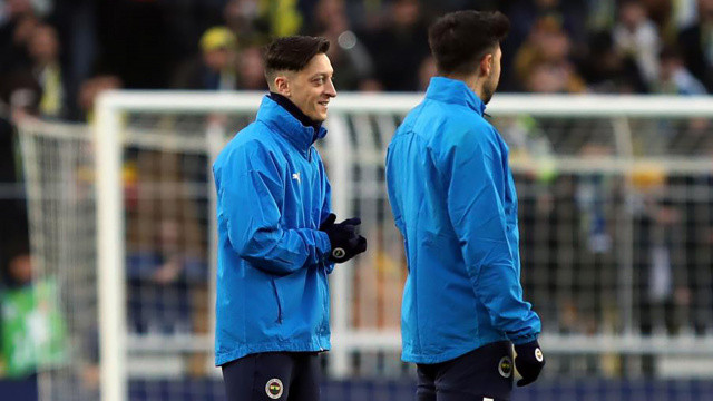 Mesut Özil kadroda Mesut Özil kadroda