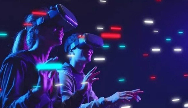 Metaverse ile ilgili 1 yılda 10 milyon tweet Metaverse ile ilgili 1 yılda 10 milyon tweet