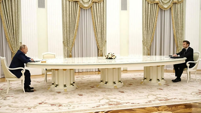 Putin ve Macron'dan Ukrayna diplomasisi Putin ve Macron'dan Ukrayna diplomasisi