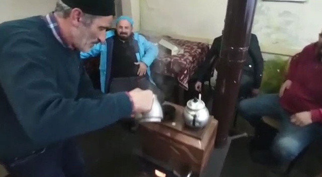Rizeli çay ocağı işletmecisinden tüp pahalılığına karşı ilginç çözüm