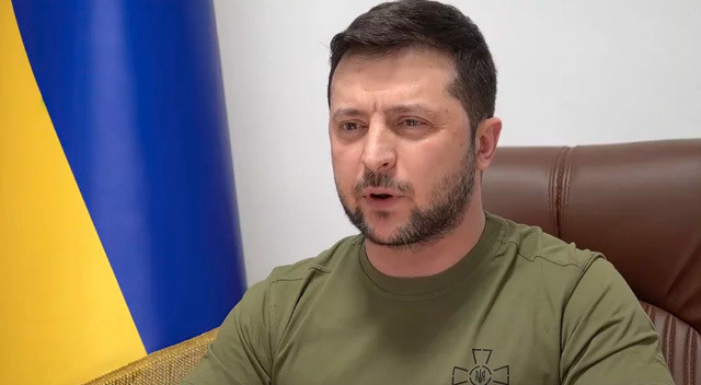 Sahte mesaj Ukrayna'yı karıştırdı: Zelenski'den 'Teslim olun' çağrısı Sahte mesaj Ukrayna'yı karıştırdı: Zelenski'den 'Teslim olun' çağrısı