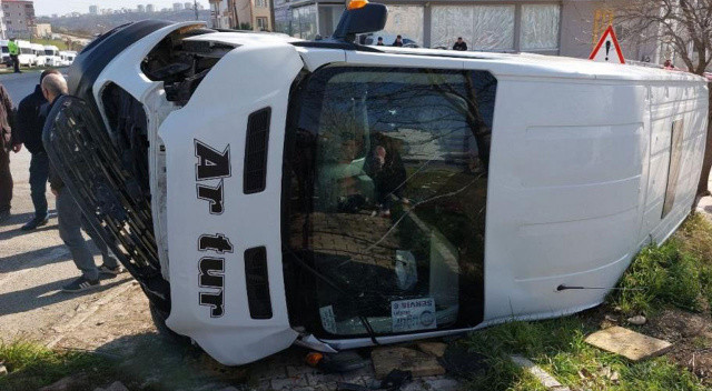 Samsun’da öğrenci servisi kaza yaptı: Yaralılar var Samsun’da öğrenci servisi kaza yaptı: Yaralılar var