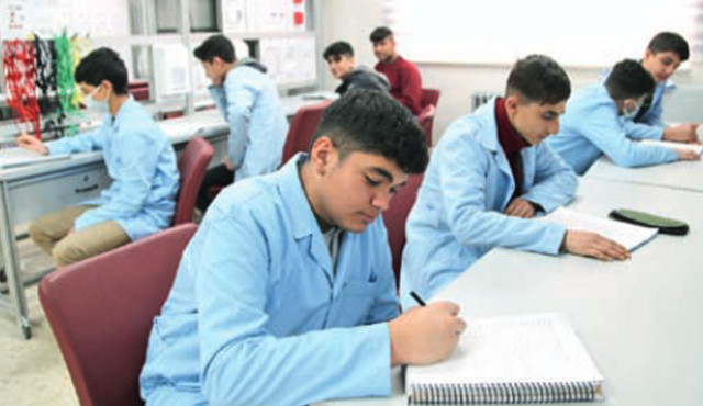 Şanlıurfa Karaköprü GAP Meslek Lisesi gözünü zirveye dikti Şanlıurfa Karaköprü GAP Meslek Lisesi gözünü zirveye dikti