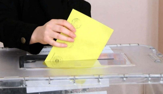 Seçmen kütüklerinde sınırlama 6 aya iniyor Seçmen kütüklerinde sınırlama 6 aya iniyor