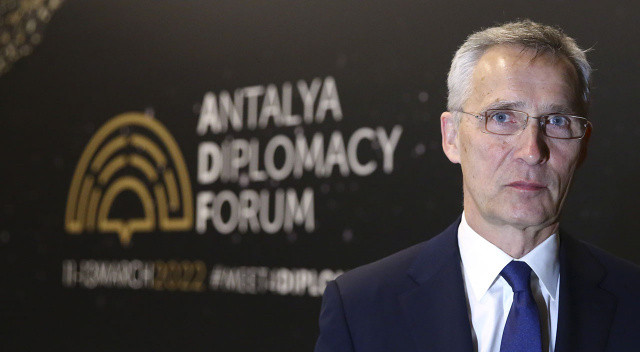 Stoltenberg: Türkiye'yi Ukrayna'daki barışçıl çabası nedeniyle takdir ediyorum Stoltenberg: Türkiye'yi Ukrayna'daki barışçıl çabası nedeniyle takdir ediyorum