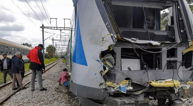 Tunus'ta feci tren kazası: 95 yaralı Tunus'ta feci tren kazası: 95 yaralı