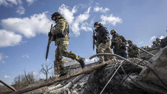 Ukrayna duyurdu: İrpin Rus ordusundan temizlendi