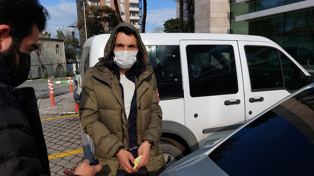 Uyuşturucuyla yakalanan genç: Çek abi, güzel çek Uyuşturucuyla yakalanan genç: Çek abi, güzel çek