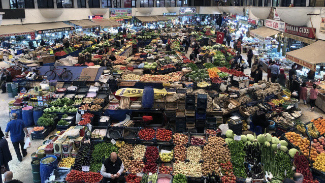 Açlık sınırı 5 bin 323 TL&#039;ye yükseldi