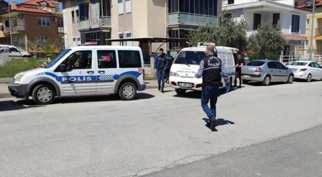 Bahçede dolaşan adam fenalık geçirerek hayatını kaybetti Bahçede dolaşan adam fenalık geçirerek hayatını kaybetti
