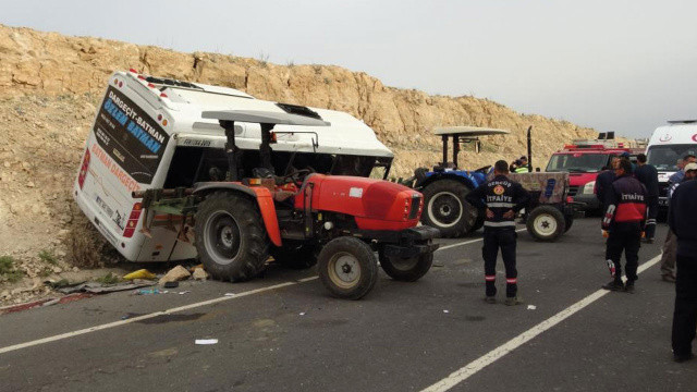 Bir anlık dikkatsizlik felaketle sonuçlandı: Ölü ve yaralılar var