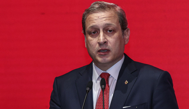 Burak Elmas&#039;tan rica: Görev süreleri dolsun