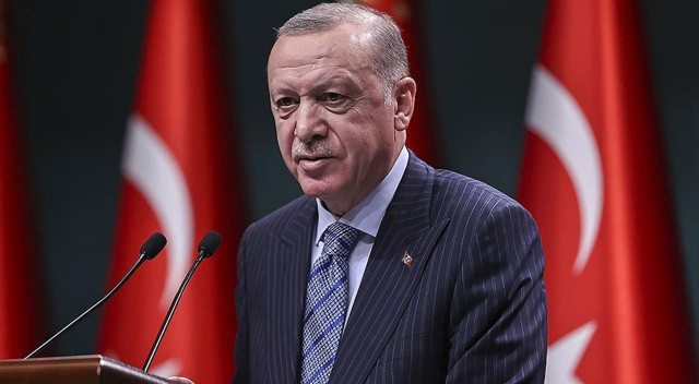 Cumhurbaşkanı Erdoğan'dan CHP'li Özel'e 250 bin liralık tazminat davası Cumhurbaşkanı Erdoğan'dan CHP'li Özel'e 250 bin liralık tazminat davası