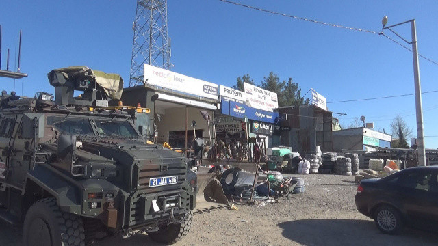Diyarbakır&#039;da esnaflar çatıştı: 2 ölü, 3 yaralı