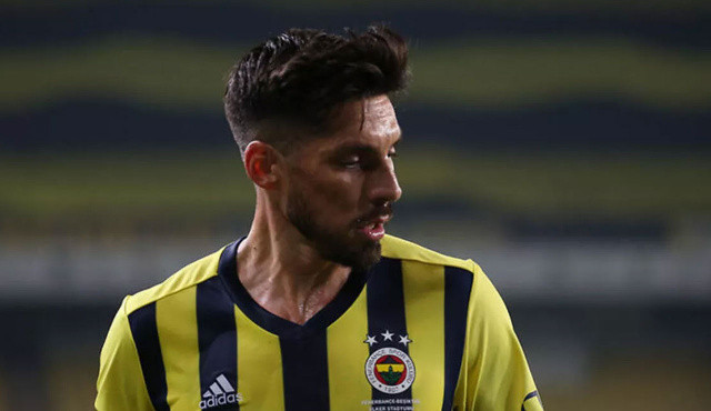 Fenerbahçe'de gönderilecek isimler netleşti: Bizimle değilsiniz Fenerbahçe'de gönderilecek isimler netleşti: Bizimle değilsiniz