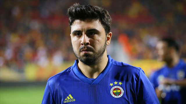 Fenerbahçe'de Ozan Tufan defteri kapandı Fenerbahçe'de Ozan Tufan defteri kapandı