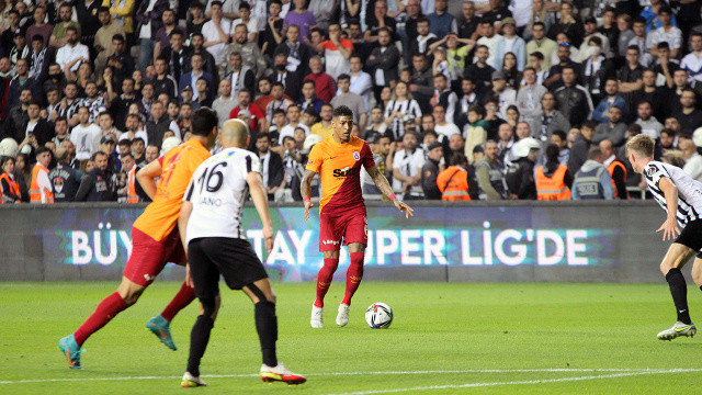Galatasaray Altay'ı tek golle geçti Galatasaray Altay'ı tek golle geçti