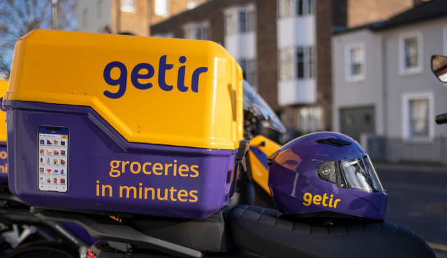 Getir, İngilizlere ayran içiriyor Getir, İngilizlere ayran içiriyor