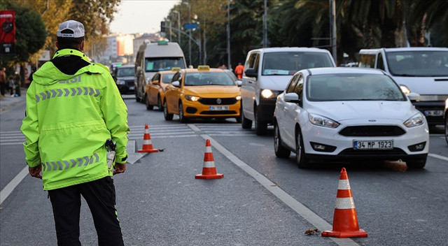 İstanbul'da yarın ve 10 Nisan'da bazı yollar trafiğe kapatılacak İstanbul'da yarın ve 10 Nisan'da bazı yollar trafiğe kapatılacak