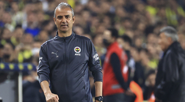 Kalite belgesi: Fenerbahçe, İsmail Kartal ile özlenen sertifikaları aldı Kalite belgesi: Fenerbahçe, İsmail Kartal ile özlenen sertifikaları aldı