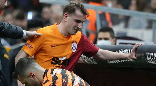 Kerem Aktürkoğlu aldığı acı haberle yıkıldı! Babaannesi hayatını kaybetti Kerem Aktürkoğlu aldığı acı haberle yıkıldı! Babaannesi hayatını kaybetti