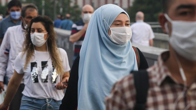 Koronavirüste son durum belli oldu: Vefat sayısı arttı, vaka sayısı düştü Koronavirüste son durum belli oldu: Vefat sayısı arttı, vaka sayısı düştü