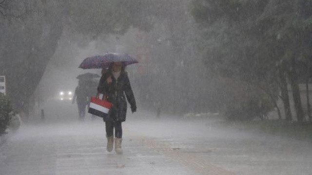 Meteoroloji&#039;den gök gürültülü sağanak uyarısı