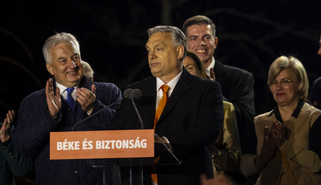 Orban 6’lı masayı devirdi Orban 6’lı masayı devirdi