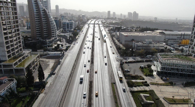 Ramazan ayının ilk gününde yollar boş kaldı Ramazan ayının ilk gününde yollar boş kaldı