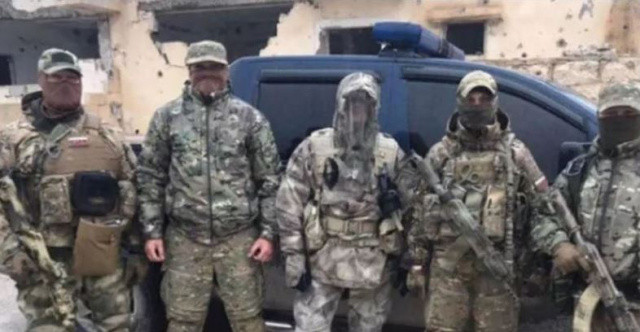 Rus paralı askerlerinin 6 sivili infaz etti Rus paralı askerlerinin 6 sivili infaz etti