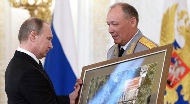 Rusya lideri Putin general değiştirdi! Tüm yetkiler artık Alexander Dvornikov'da Rusya lideri Putin general değiştirdi! Tüm yetkiler artık Alexander Dvornikov'da
