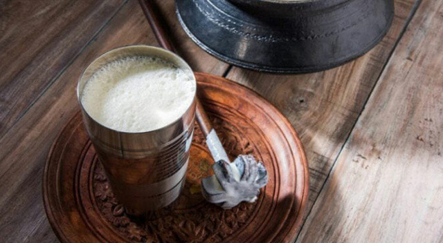 Sahurda mutlaka 1 bardak ayran için Sahurda mutlaka 1 bardak ayran için