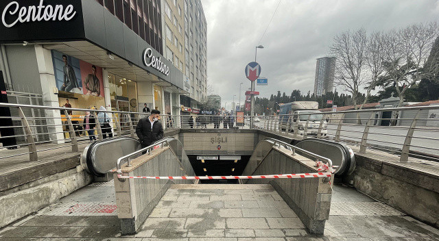 Şişli'de su borusu patladı, metroyu su bastı Şişli'de su borusu patladı, metroyu su bastı