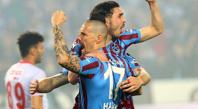 Trabzonspor şampiyonluğunu ilan etti... 38 yıldır beklenen o gün bugün! Trabzonspor şampiyonluğunu ilan etti... 38 yıldır beklenen o gün bugün!