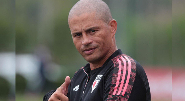 Alex de Souza Hatayspor'a teknik direktör oluyor... Bomba iddia! Alex de Souza Hatayspor'a teknik direktör oluyor... Bomba iddia!