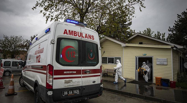 Antalya'da gölete düşen küçük kız boğuldu Antalya'da gölete düşen küçük kız boğuldu