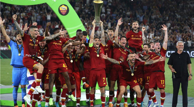 Avrupa Konferans Ligi&#039;nde ilk şampiyon AS Roma oldu (Roma - Feyenoord 1-0 özet)
