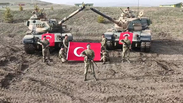 Mehmetçik&#039;ten duygulandıran bayram mesajı: Can bedendeyse, biz görevdeyiz