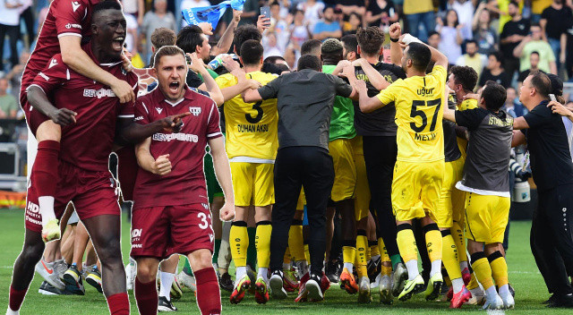 Play-off finali Kocaeli Stadı&#039;nda oynanacak...  Bandırmaspor mu, İstanbulspor mu?