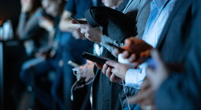 Sıcak havalarda dikkat! Akıllı telefonunuzu sakın pantolon cebinde taşımayın