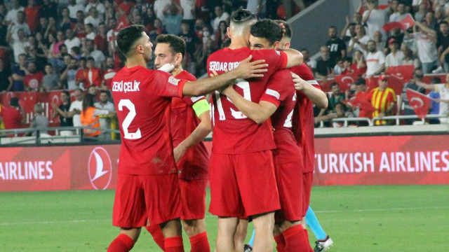 15 yıl sonra bir ilk: Milliler, 4’te 4 yaptı 15 yıl sonra bir ilk: Milliler, 4’te 4 yaptı