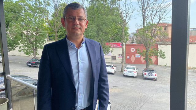 CHP'li Özgür Özel, Osman Kavala'yı ziyaret etti CHP'li Özgür Özel, Osman Kavala'yı ziyaret etti