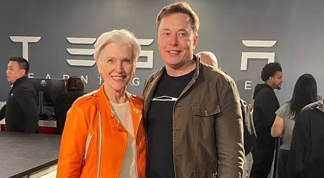 Elon Musk’ın annesinden ilginç itiraf: Dahi olacağı 3 yaşındayken belliydi Elon Musk’ın annesinden ilginç itiraf: Dahi olacağı 3 yaşındayken belliydi