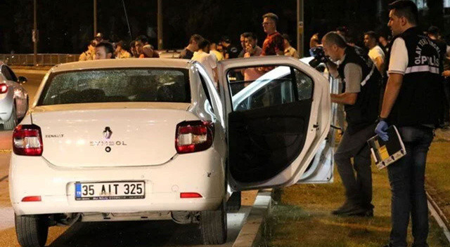 İzmir’de otomobile silahlı saldırı: Tribün lideri hayatını kaybetti