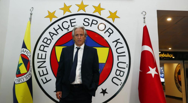 Jorge Jesus 5 yıldızlı poz verdi, 5 ismin biletini kesti