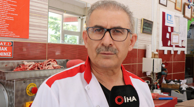Mandıra sahibine 'yabancı çoban' şoku! Hayvanları çalıp ucuza satmışlar Mandıra sahibine 'yabancı çoban' şoku! Hayvanları çalıp ucuza satmışlar