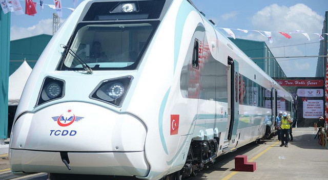 Milli hızlı tren geliyor! 582 yolcu taşıyacak projede yeni süreç Milli hızlı tren geliyor! 582 yolcu taşıyacak projede yeni süreç