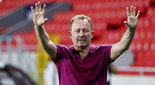 Sergen Yalçın'a Al Nasr talip oldu, başarılı çalıştırıcının cevabı olay oldu! Sergen Yalçın'a Al Nasr talip oldu, başarılı çalıştırıcının cevabı olay oldu!